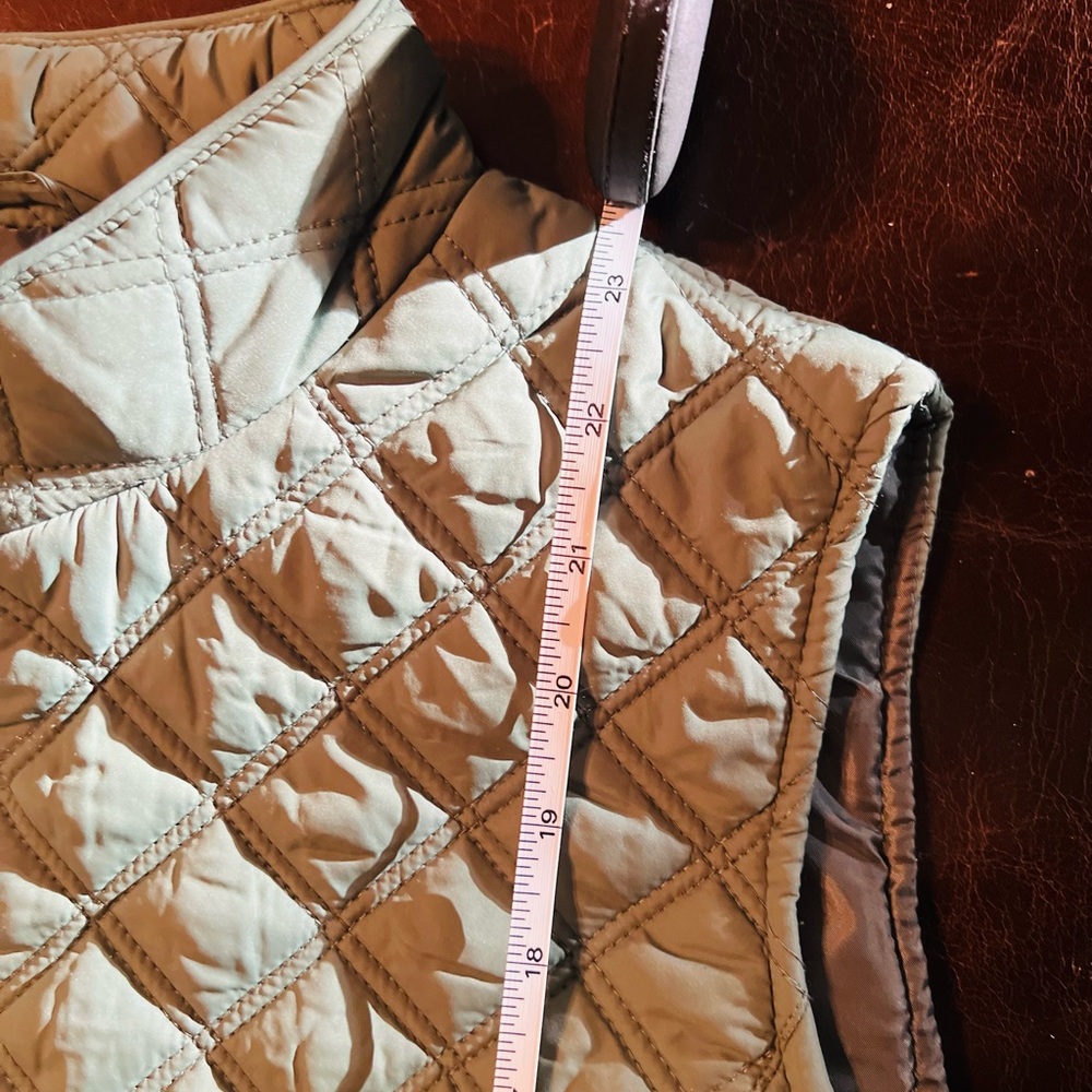 Vest - Picture 8 of 8